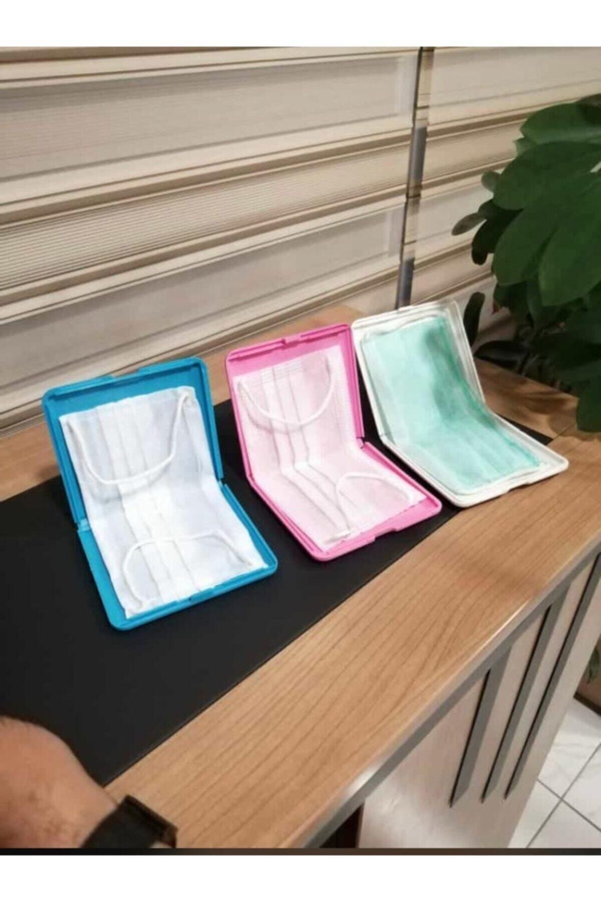 Maske Ve Ped Saklama Koruma Kutusu 1 Adet Siyah Renk